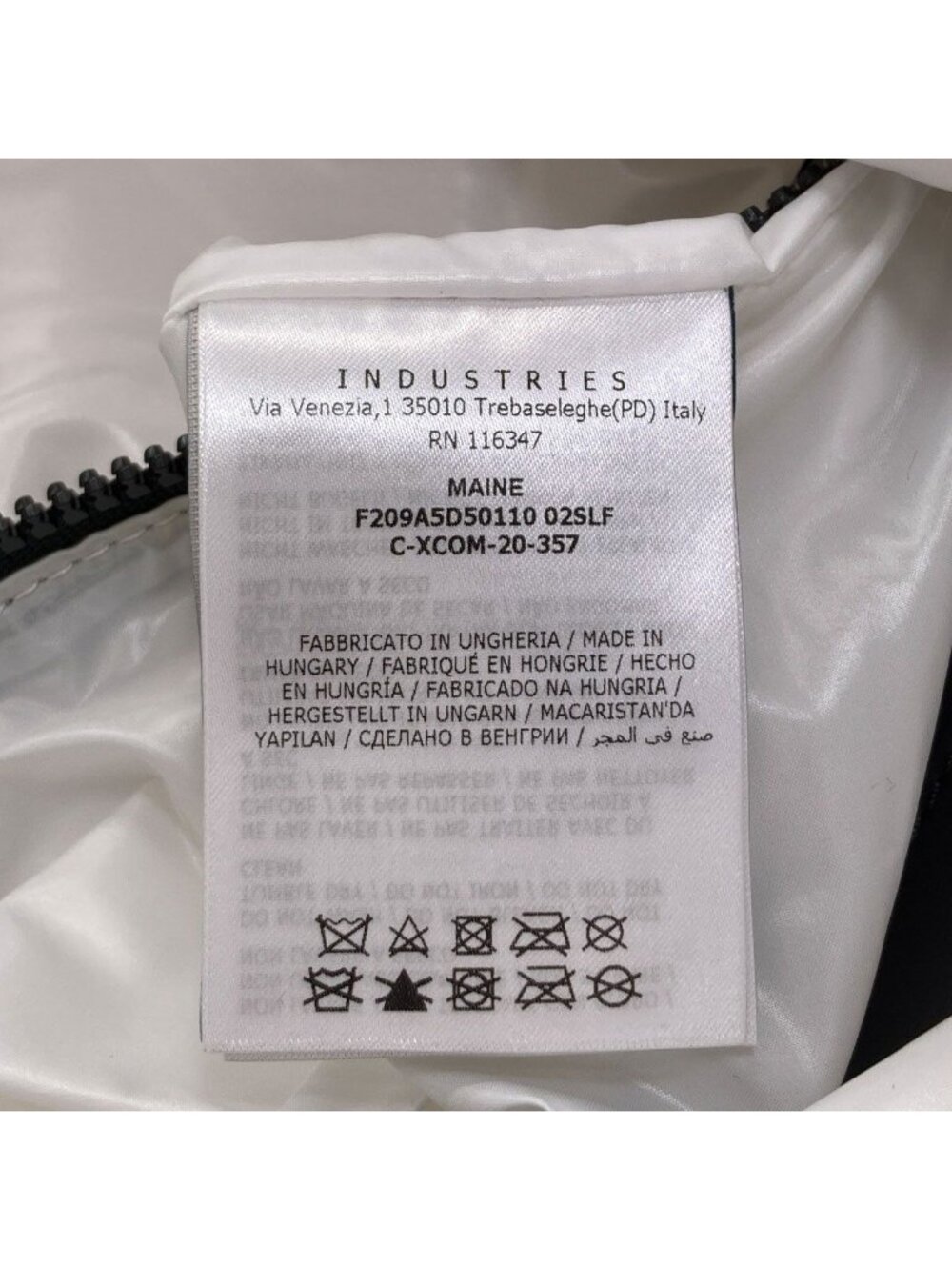 Moncler Logo Tote Nylon - Picture 7 of 15